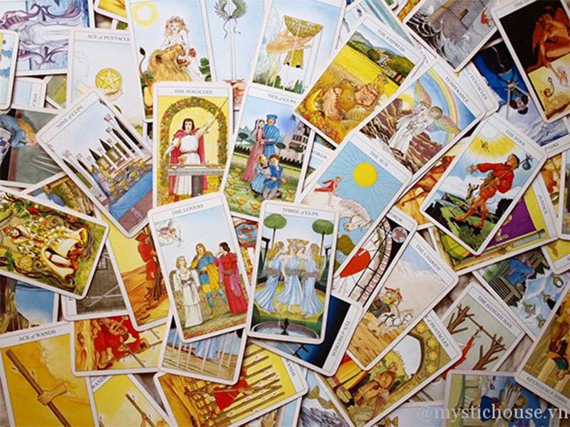 Bộ ẩn phụ Tarot là gì? Giải mã ý nghĩa 78 lá bài!